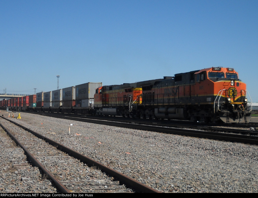 BNSF 961 East